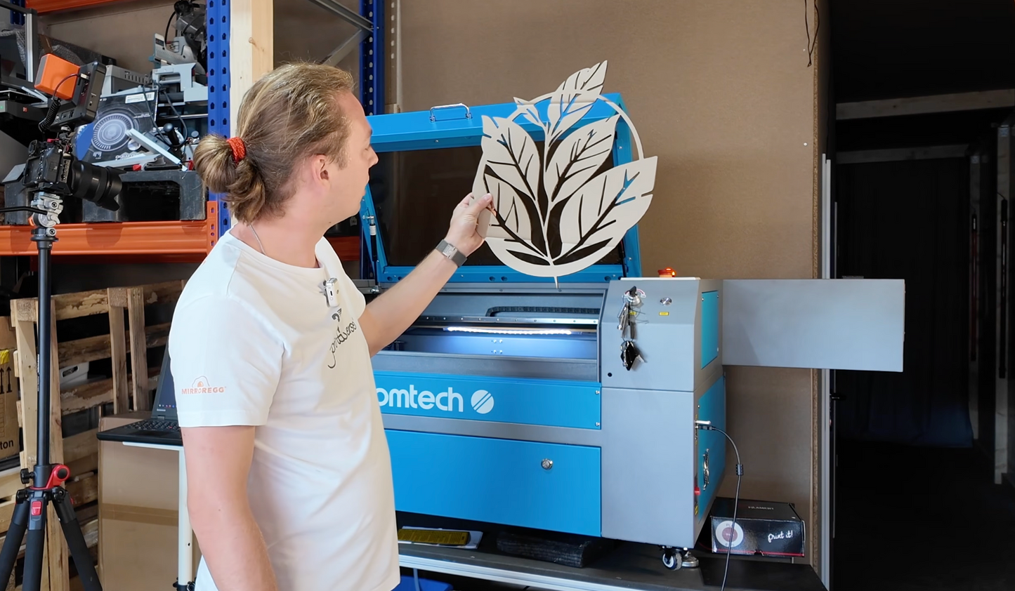 100W CO2 Laser Graviermaschine & Cutter mit 700x500mm Gravurfläche